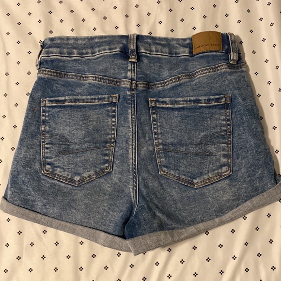American Eagle Shorts - Picture 2 of 3
